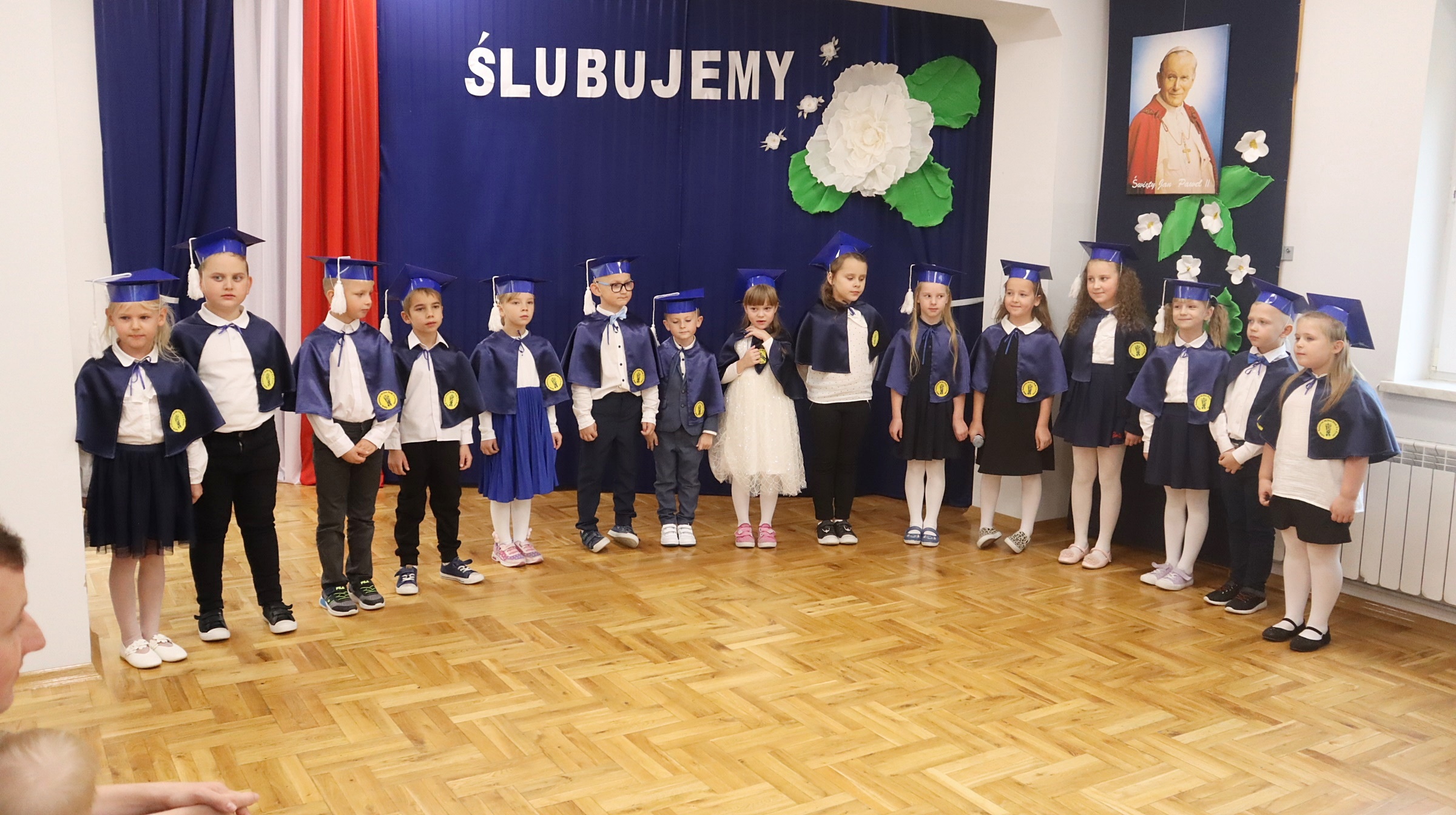 Ślubowanie pierwszoklasist&oacute;w SP Krusze