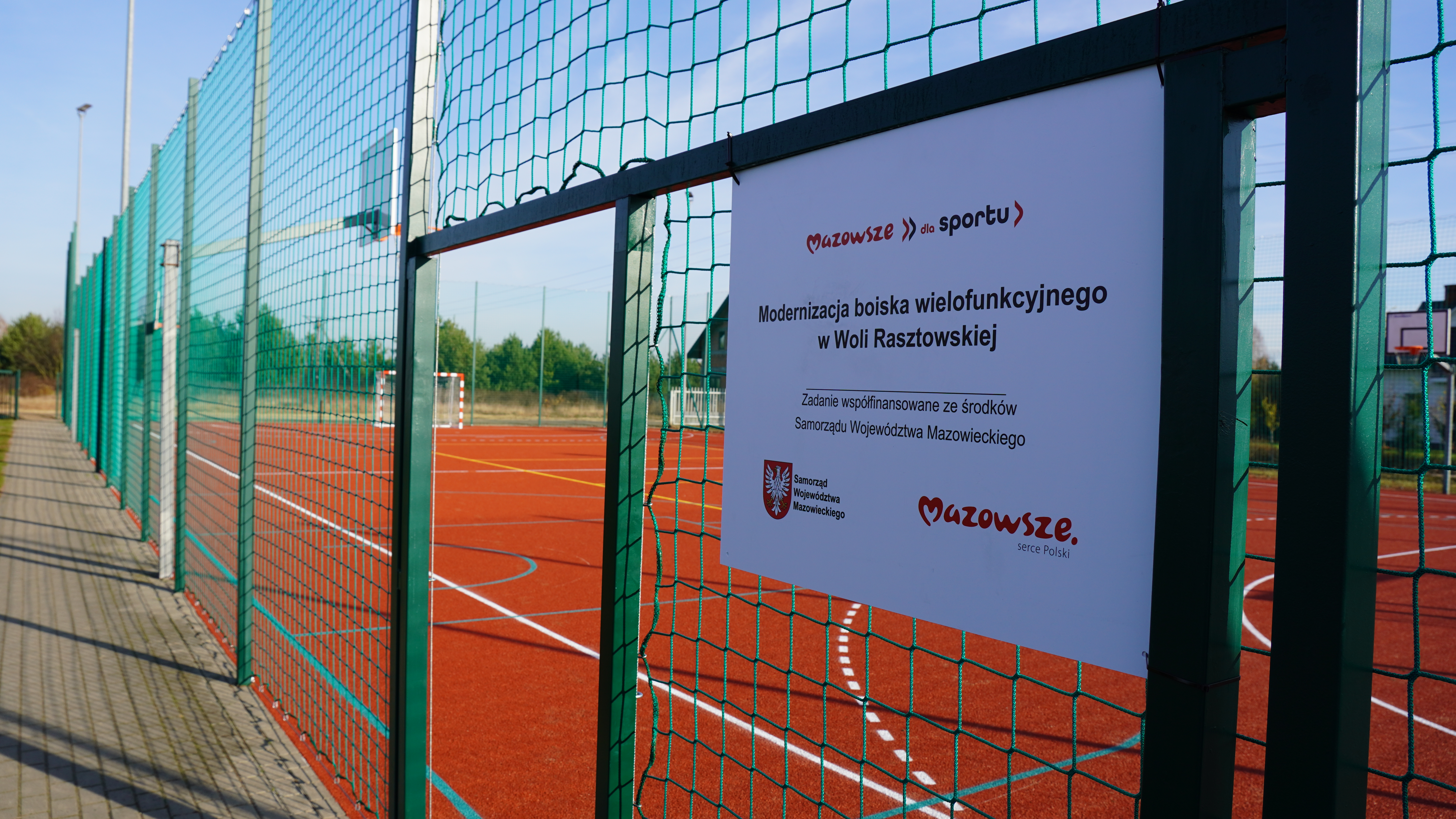 Modernizacja boiska wielofunkcyjnego w Woli Rasztowskiej